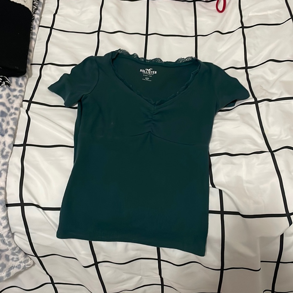 Hollister cropped baby tee